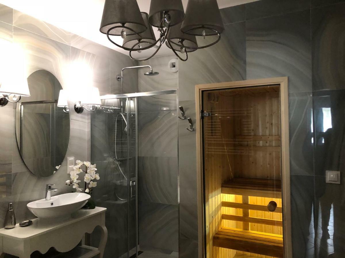 Forest Haven Sauna Apartment